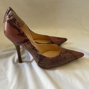 Guess Shoes, Size 8, Pink Snake Skin Pointed Stiletto Pumps